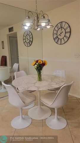 1252 Club Dr W, Delray Beach, FL 33445