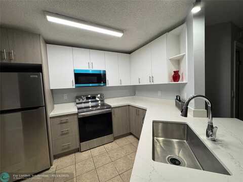 4025 W Mcnab Rd, Pompano Beach, FL 33069