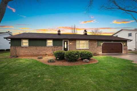 58 PARTRIDGE Court, APPLETON, WI 54915