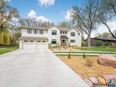 2841 E Old Orchard Trl, Sioux Falls, SD 57103