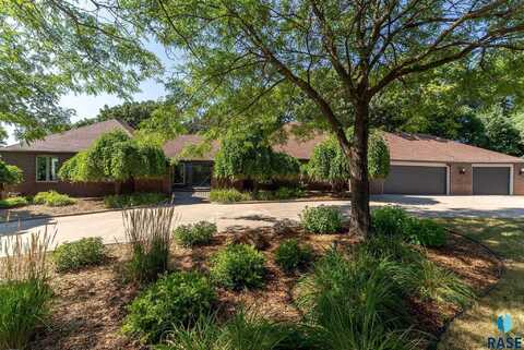 1200 E Tomar Rd, Sioux Falls, SD 57105