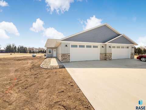 1302 Castle St, Larchwood, IA 51241