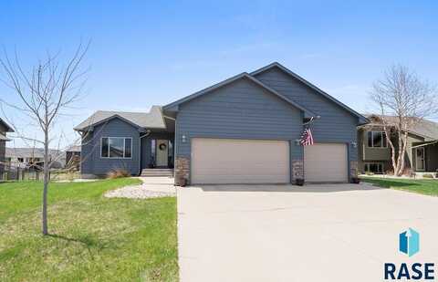 707 Brannon Dr, Harrisburg, SD 57032