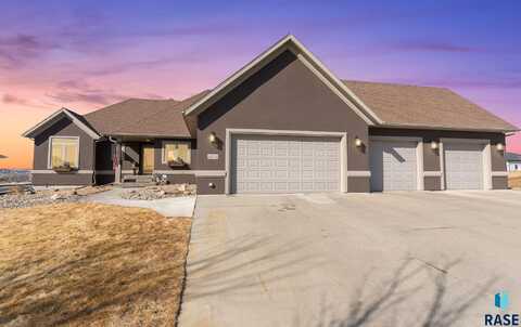 1005 N Sioux Blvd, Brandon, SD 57005