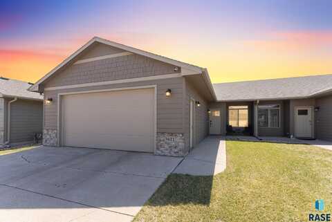 3621 E Chatham St, Sioux Falls, SD 57108