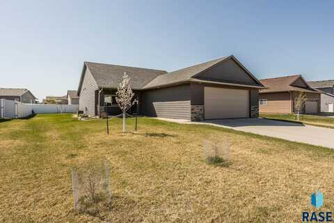 5409 S Woodsedge Trl, Sioux Falls, SD 57108