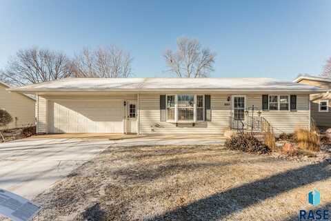 805 N Oakley St, Luverne, MN 56156