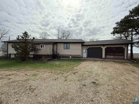 27023 450th Ave, Parker, SD 57053