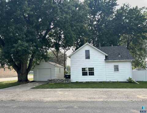 111 3rd St, Beaver Creek, MN 56116