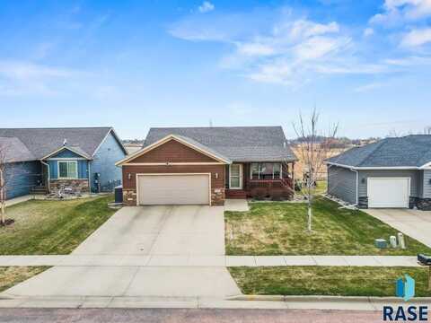 1223 N Lalley Ln, Sioux Falls, SD 57107