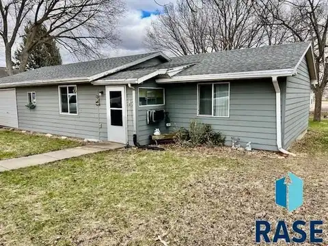 302 Washington St, Hurley, SD 57036