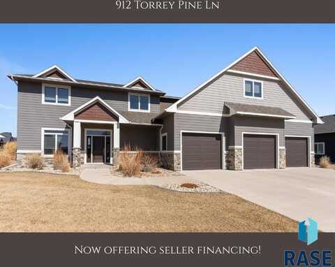 912 Torrey Pine Ln, Sioux Falls, SD 57110