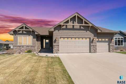 3508 E Prairie Wind St, Sioux Falls, SD 57108