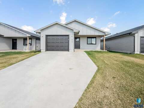 6712 E HEARTGOLD St, Sioux Falls, SD 57110