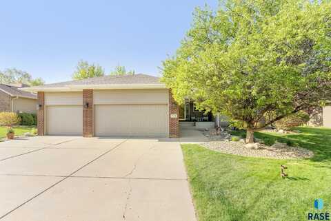 717 W Cascade St, Sioux Falls, SD 57108