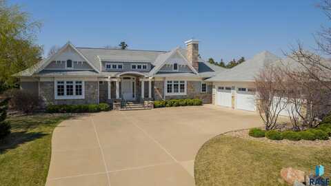 5205 S Sweetwater Pl, Sioux Falls, SD 57108