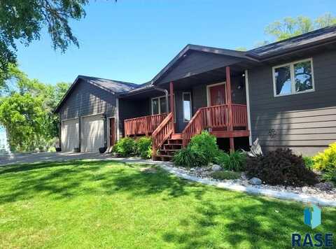 800 SD HWY 262, Bridgewater, SD 57319