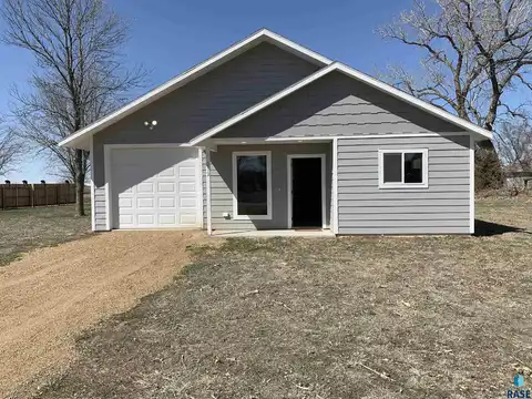 212 W Hieb St, Marion, SD 57043