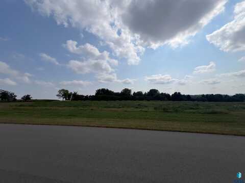 1454 WILD ROSE Trl, Luverne, MN 56156