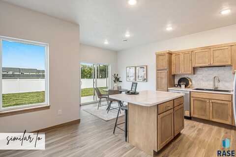 8022 E Tencate Pl, Sioux Falls, SD 57110