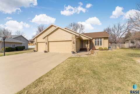 1405 S Deerberry Trl, Sioux Falls, SD 57106