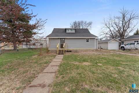 307 W Oak St, Beresford, SD 57004