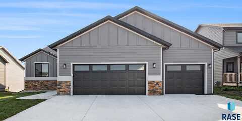 329 S Willow Spring Dr, Sioux Falls, SD 57110