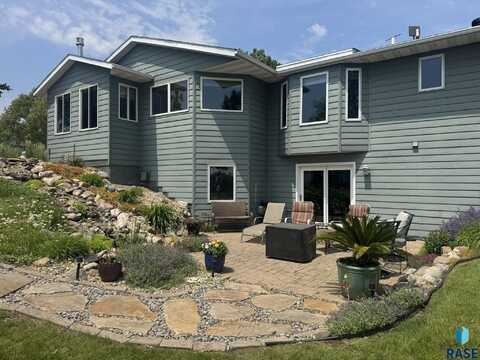 45122 Herman Blvd, Madison, SD 57042
