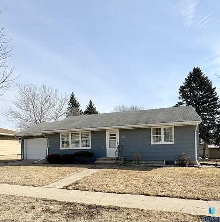 1022 N Lindale St, Luverne, MN 56156