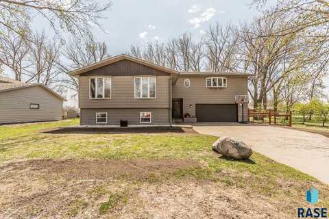 107 E Willow St, Beresford, SD 57004
