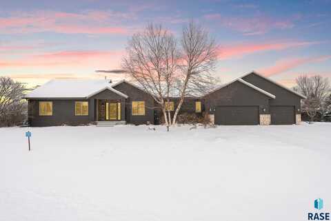47862 Atterbury Ct, Harrisburg, SD 57032