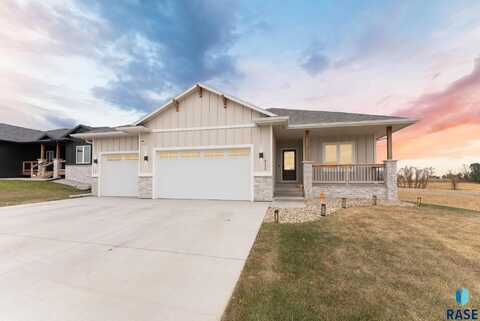 912 N Sylvan Dr, Sioux Falls, SD 57110