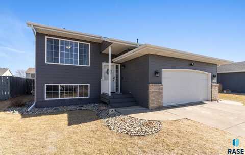 4808 S Emma Ln, Sioux Falls, SD 57106