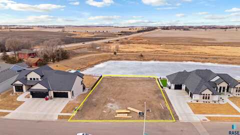 301 S Waterside Cir, Sioux Falls, SD 57107
