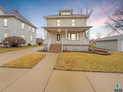 1019 2nd St, Canton, SD 57013