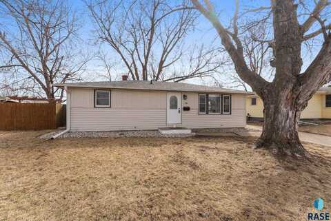 708 S Cloudas Ave, Sioux Falls, SD 57103