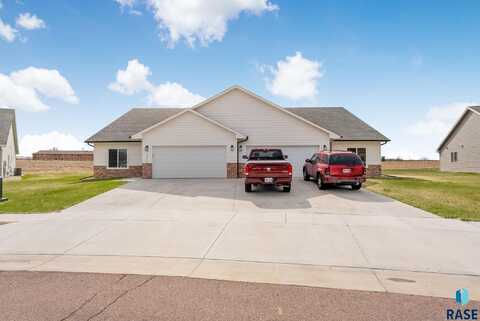 1413 and 1415 S Ebenezer Ave, Sioux Falls, SD 57106