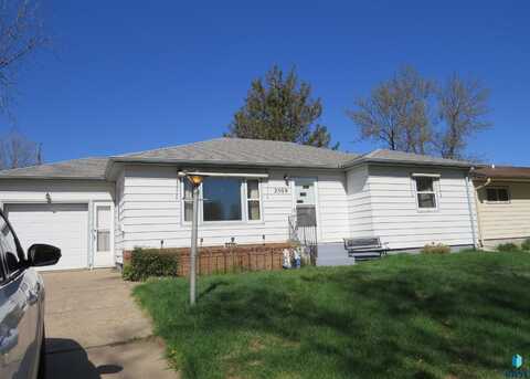 2509 S Lyndale Ave, Sioux Falls, SD 57105