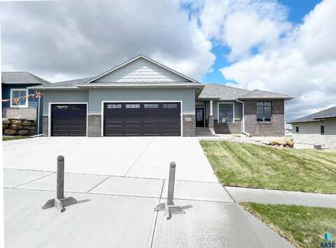 2613 S Galena Ave, Sioux Falls, SD 57110