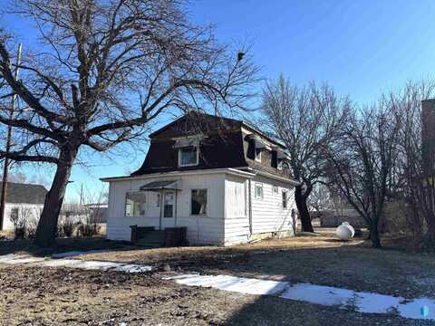 522 E 2nd St, Miller, SD 57362
