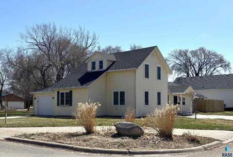 426 W 3rd St, Miller, SD 57362