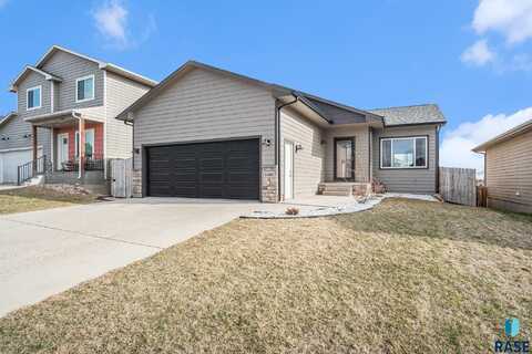 1905 E 70th St N, Sioux Falls, SD 57104
