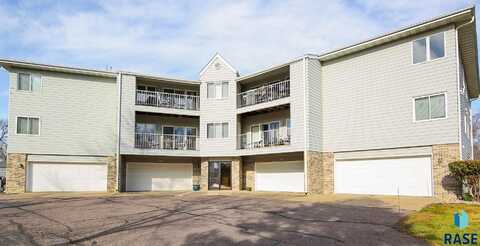 4601 S Oxbow Ave, Sioux Falls, SD 57106