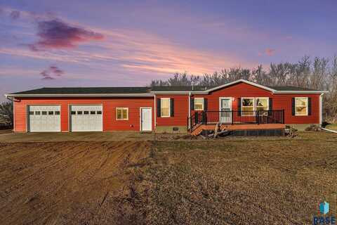 44221 US 18 Hwy, Freeman, SD 57029