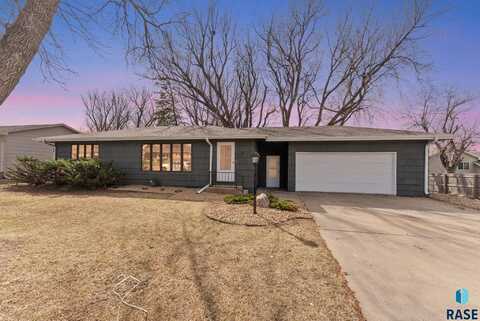 1205 S Dale Dr, Sioux Falls, SD 57110