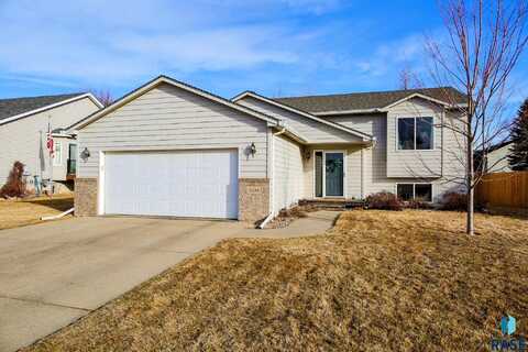 7604 W Leah St, Sioux Falls, SD 57106