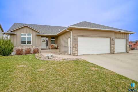 1201 S Keva Ave, Sioux Falls, SD 57106