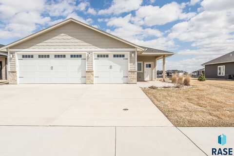 270 Devitt Dr, Harrisburg, SD 57032