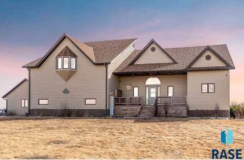 47969 252nd St, Garretson, SD 57030