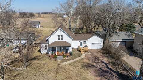 212 W Boynton Ave, Lennox, SD 57039